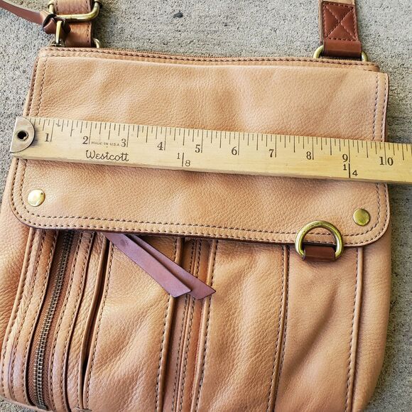 Fossil Morgan Traveler Crossbody Bag Tan Pebbled Leather Top Zip - Picture 2 of 8